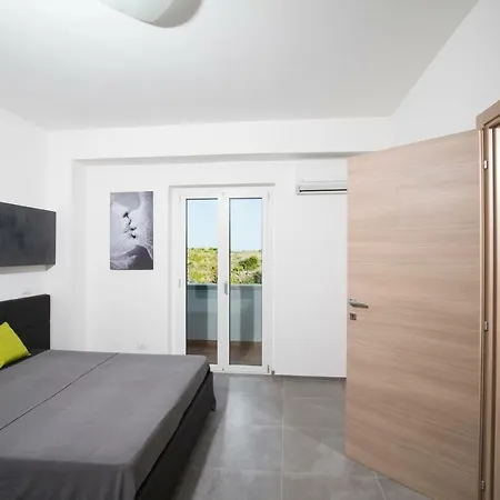 شقة فندقية Svevo Sea House 3*