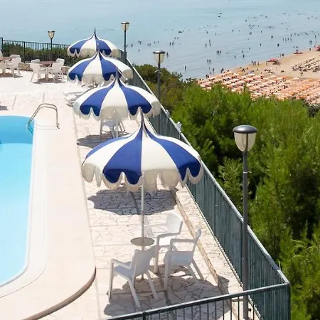 Svevo Sea House 3*