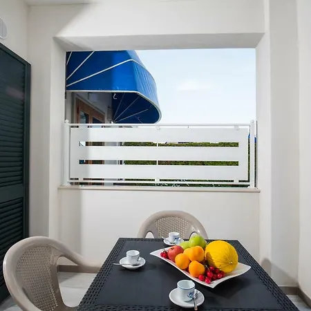 Aparthotel Svevo Sea House 3*